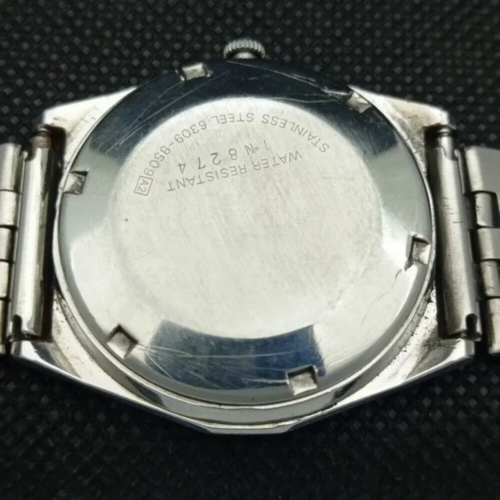 Vintage 1988 Seiko Automatic Mens Silver Watch W/daydate & Gold accents